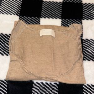 Woman’s Zara Short Sleeve Shirt Size Medium In Tan